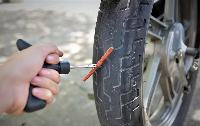 vá lốp xe đạp điện bao nhiêu tiền