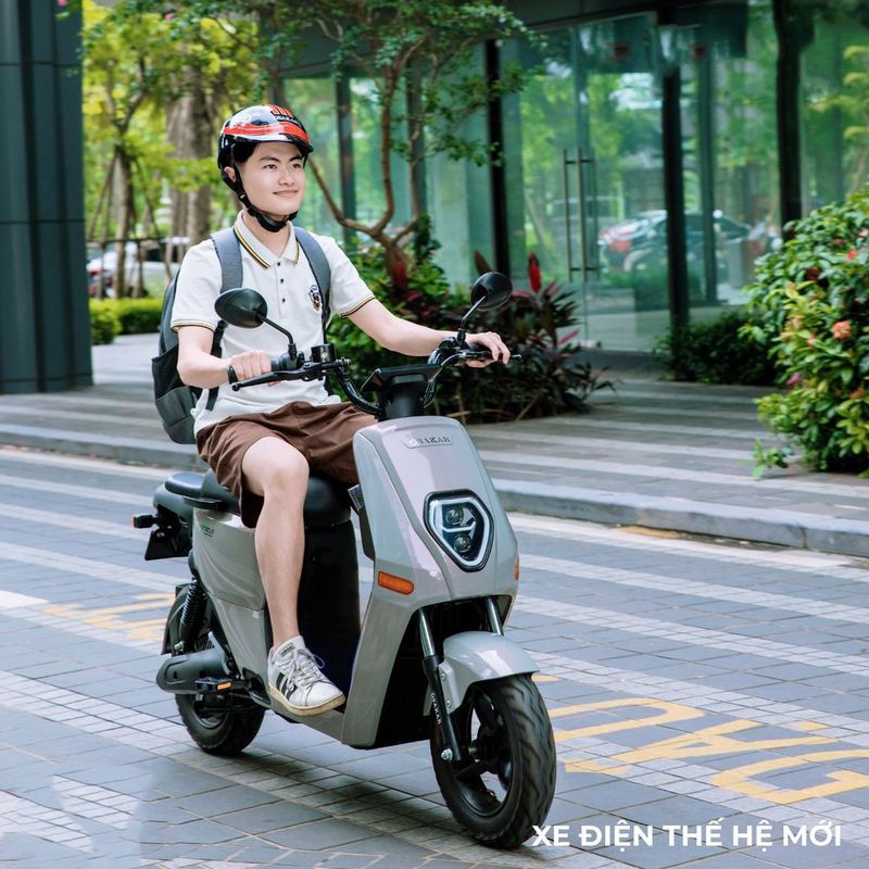 xe đạp điện cho học sinh cấp 3 đi học