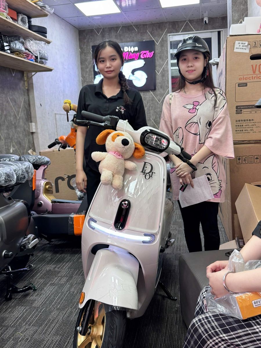 Bàn giao xe & hoàn tất thủ tục tại Xe Điện Nàng Thơ