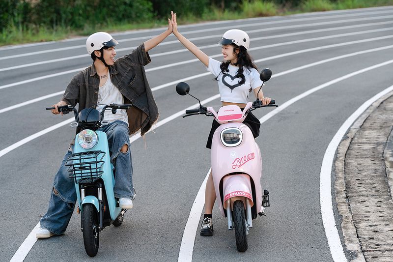 Hướng dẫn các em học sinh tuân thủ luật giao thông