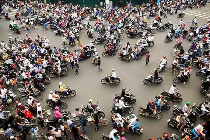 Thực Trạng Xe Máy Xăng Tại Việt Nam Và Xu Hướng Chuyển Sang Xe Điện