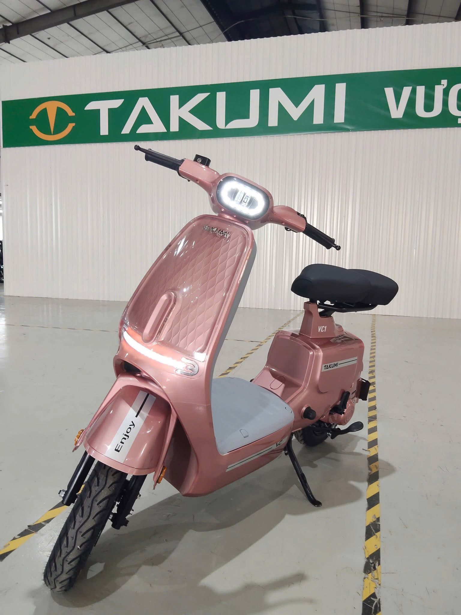 Xe đạp điện trendy Takumi VC Pro