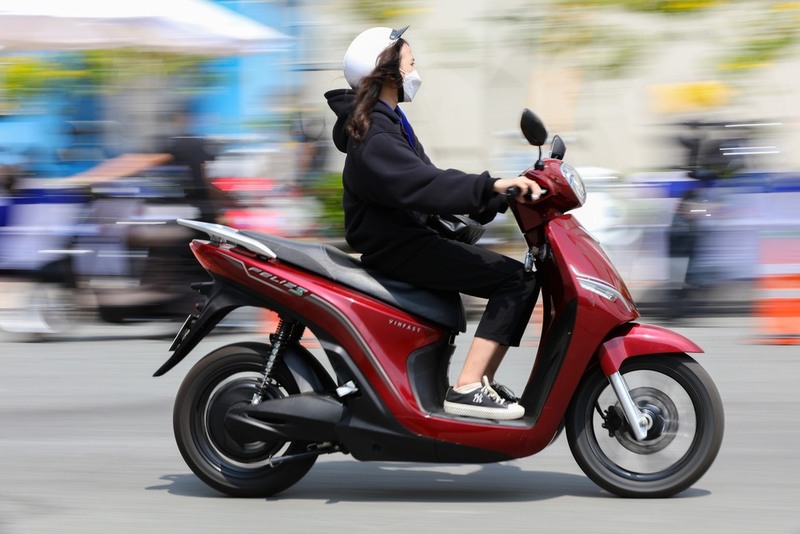 Xe máy điện tốc độ cao