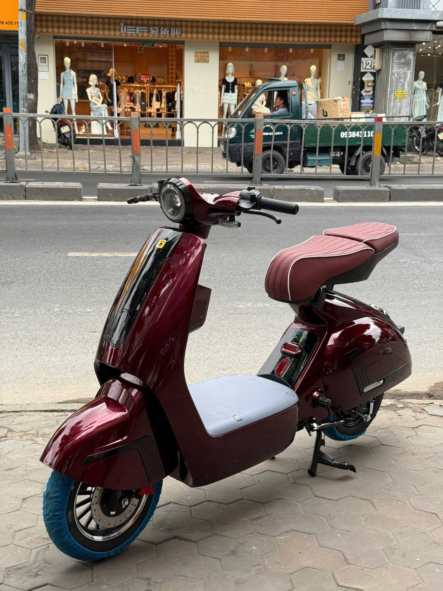 Dịch vụ thuê xe điện hottrend v3 946