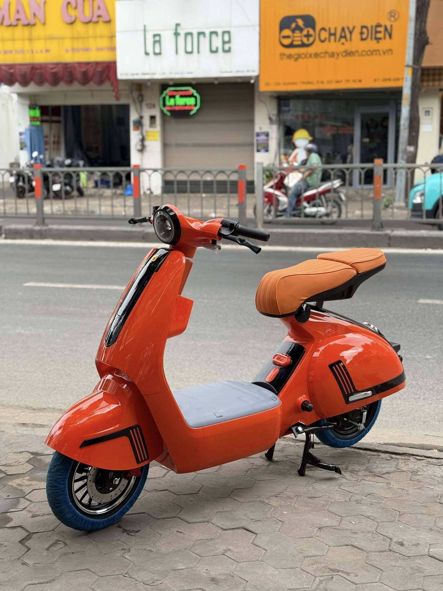 Mẫu xe đạp điện đẹp nhất hiện nay | Lihaze Vespa 946